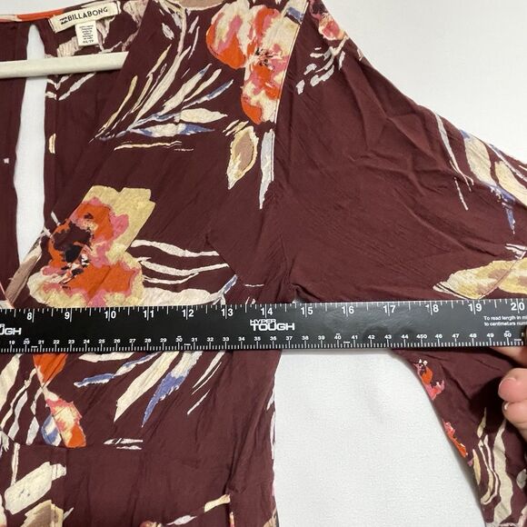BILLABONG Floral Faux Wrap Mini Dress Flare Sleeve Cutout Back Women’s Size XS - Picture 9 of 16